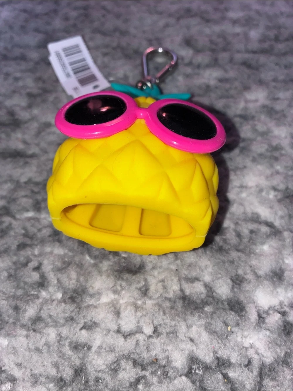 NWT Bath and body works pocketbac hand sanitizer holder Pineapple Sunglasses